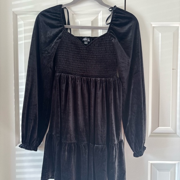 Black Velvet Smocked Babydoll Dress - Picture 3 of 13